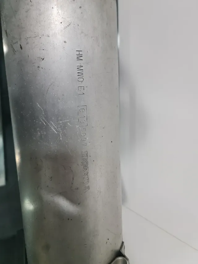 Escape Honda CBR900RR SC28 Original