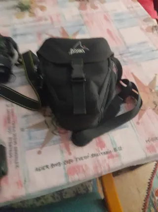 Nikon D3100 + Flash MK320 + Lente 18-55mm