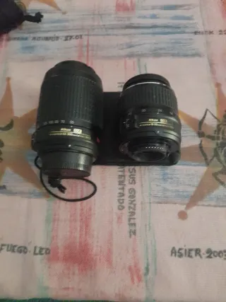 Nikon D3100 + Flash MK320 + Lente 18-55mm