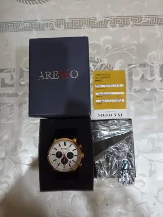 Reloj Aresso Dorado y Blanco