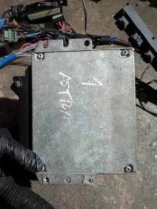 ECU C18XE + Cablagem Siemens