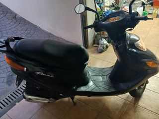 YAMAHA MBK FLAME Scooter
