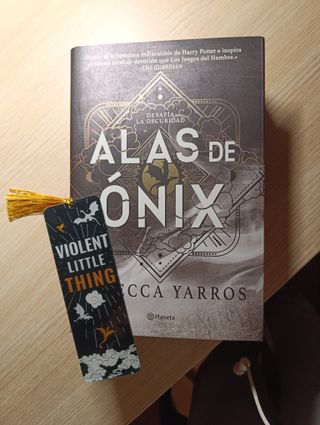 Alas de ónix.Primera edición con cantos tintados.