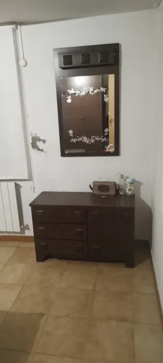 Dormitorio antiguo madera