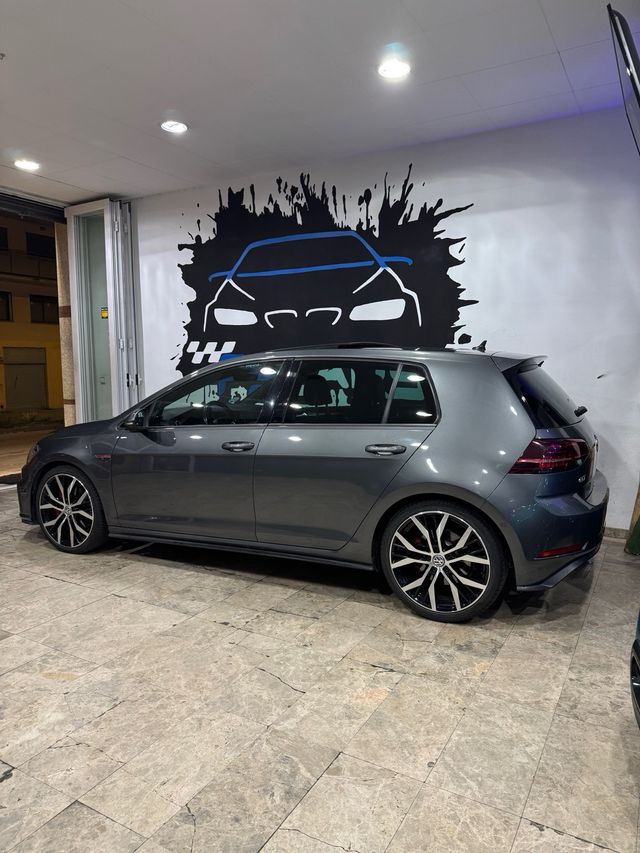 VOLKSWAGEN GOLF 🟢 7.5 GTI 230cv MANUAL NACIONAL