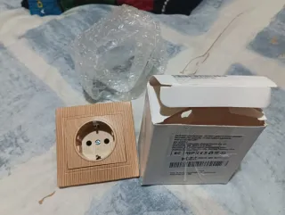Enchufe Eléctrico Madera 250V AC