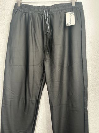 Pantalones de cuero negros