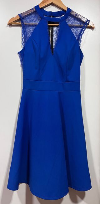 Vestido fiesta azul con encaje