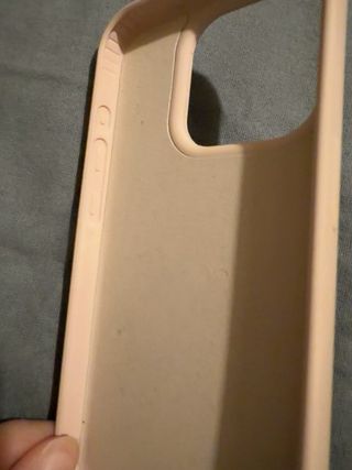 Cover iPhone 15 Pro Nera e Rosa con Laccio