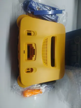 Carcasa Nintendo 64 Amarilla/Azul Nueva