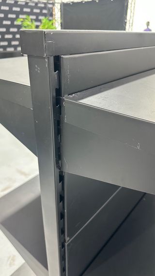 Expositor metálico negro estantería