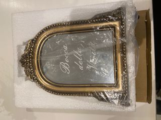 Cornici vintage dorate con specchio