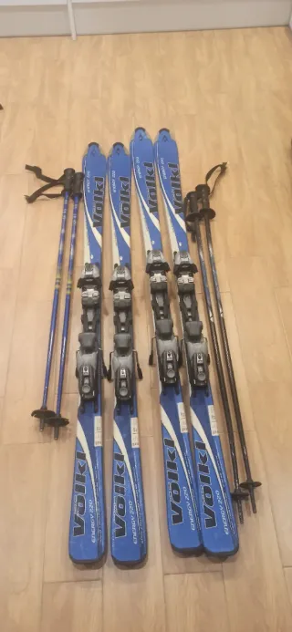 2 pares de Esquís Völkl Energy 220 + Bastones