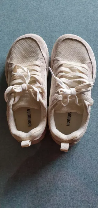 Zapatillas HOBIBEAR punta ancha beige