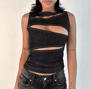 Top negro cut out estilo denim de la marca Talenza
