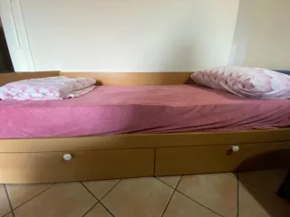 Letto singolo con 2 cassetti spaziosi
