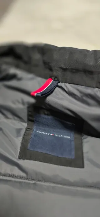 Abrigo Plumas Tommy Hilfiger Negro Talla L