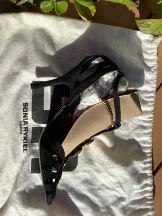 2x1 Sandalias y Tacones