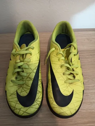Zapatillas Fútbol Nike Niño Talla 35