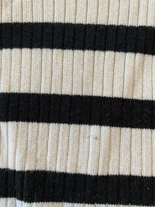 Top Bershka Rayas Blanco y Negro