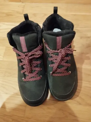 Zapatillas Quechua T39 Negras