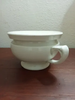 Escarradeira em Faiança Portuguesa