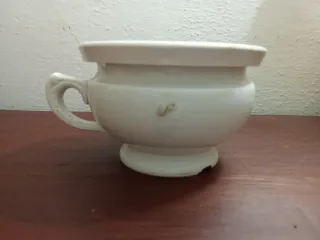 Escarradeira em Faiança Portuguesa