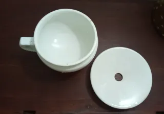 Escarradeira em Faiança Portuguesa