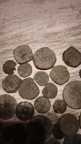 Collezione di monete antiche di varie epoche