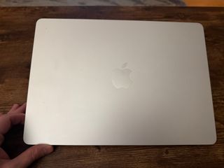MacBook Air M3 13 16GB RAM 256GB SSD
