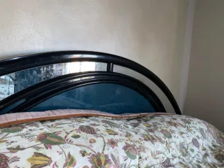 Letto matrimoniale con 2 comodini