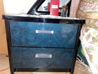 Letto matrimoniale con 2 comodini