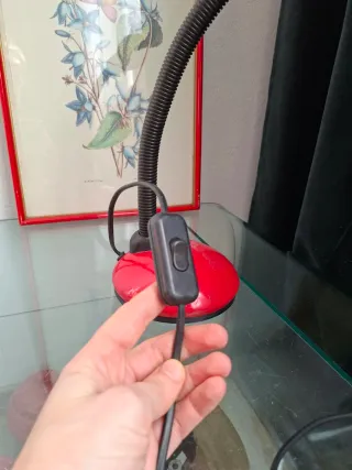 Lampada da tavolo vintage rossa