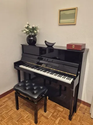 Piano de pared Lauper