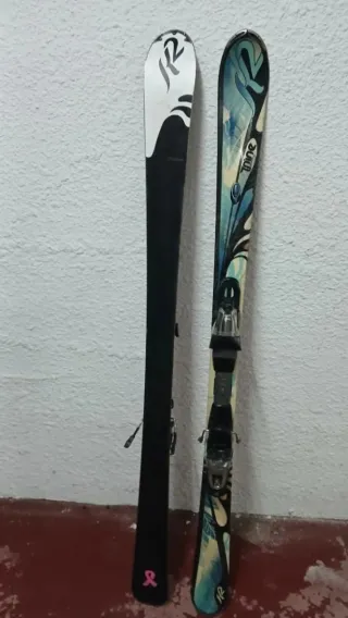 Esquís K2 con fijaciones