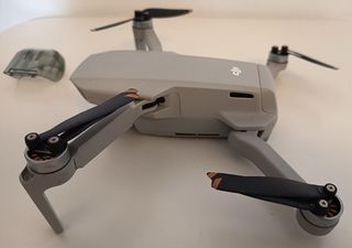 Dron DJI Mini 2 SE Gris