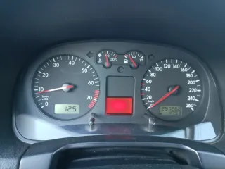 Volkswagen Golf 2002