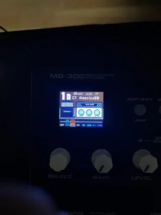 NUX MG-300 Pedaliera Multieffetti