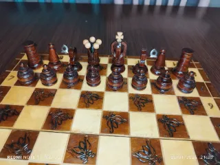 Juego de ajedrez de madera