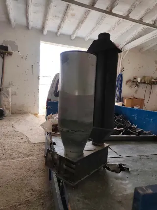 Estufa cáscara almendra