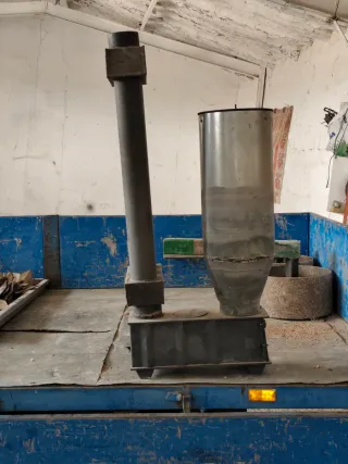 Estufa cáscara almendra