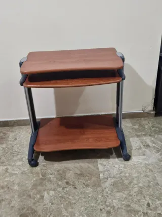 Escritorio con ruedas madera y metal