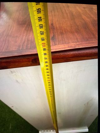 Mueble de madera de pino macizo