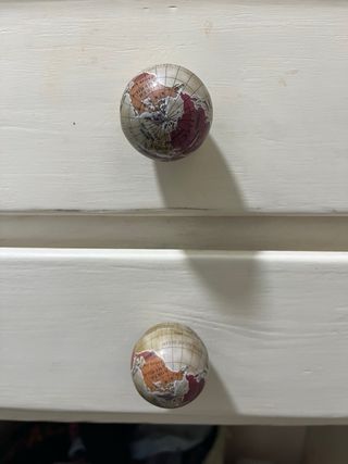 Mueble de madera de pino macizo