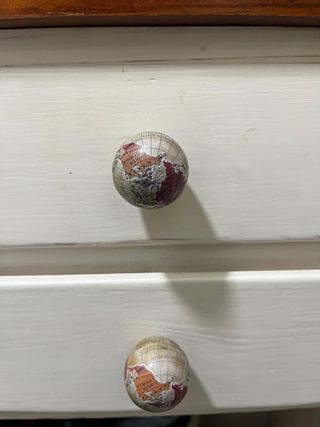 Mueble de madera de pino macizo