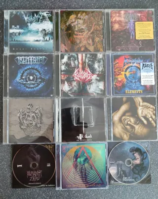 12 DISCOS BLACK METAL