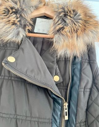 Chaleco acolchado señora con capucha