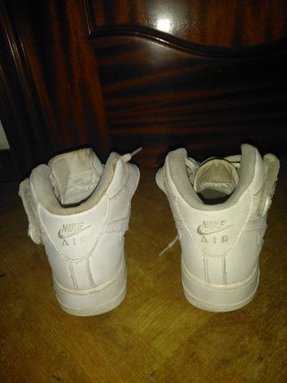 Nike Air Force 1 Mid Talla 39