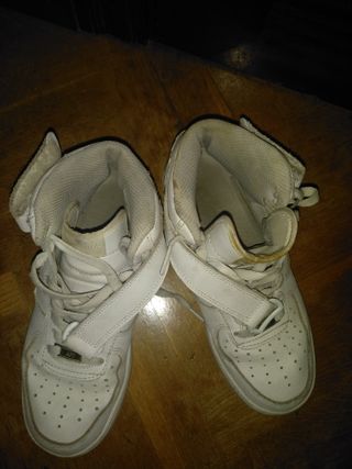 Nike Air Force 1 Mid Talla 39