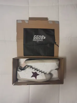 Golden Goose Sneakers Blancas con Estrella Rosa